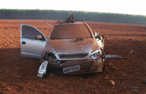 Dois jovens foram baleados e 1 foi atropelado em briga de torcedores na manhã deste domingo (1) em Aparecida | Foto: Reprodução