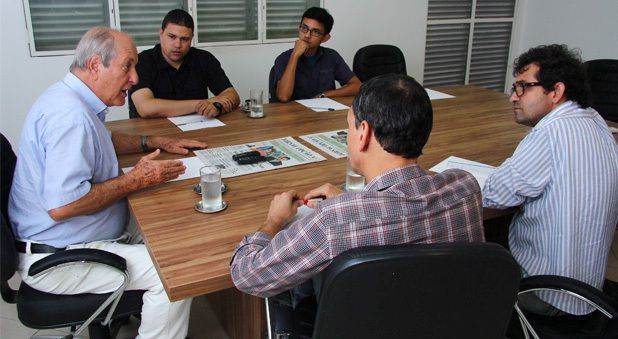 "Eu acredito na Justiça e no trabalho da polícia, acredito no governador, os assassinos do meu filho serão descobertos.” A frase é do jornalista esportivo Manoel de Oliveira ao Jornal Opção