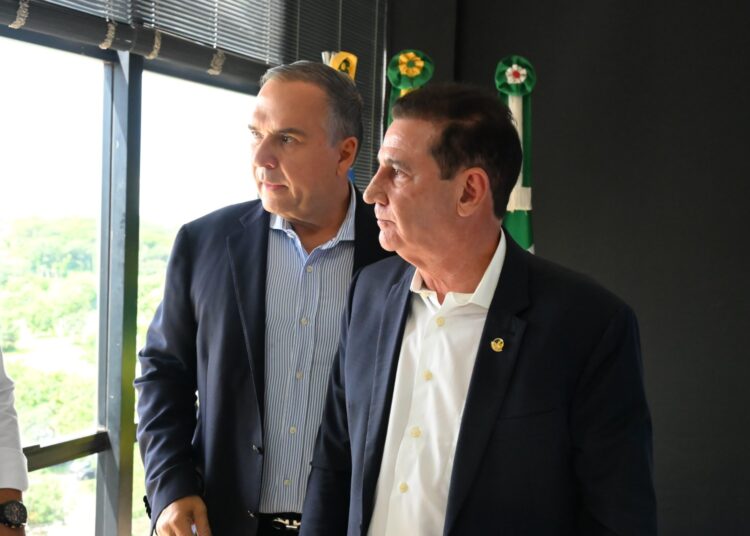 Sandro Mabel e Vanderlan Cardoso | Foto: Divulgaçao