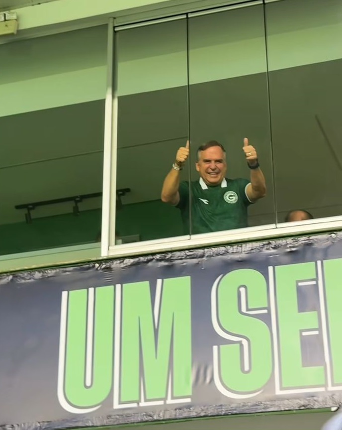 Prefeito Sandro Mabel no estádio da Serrinha | Foto: Reprodução