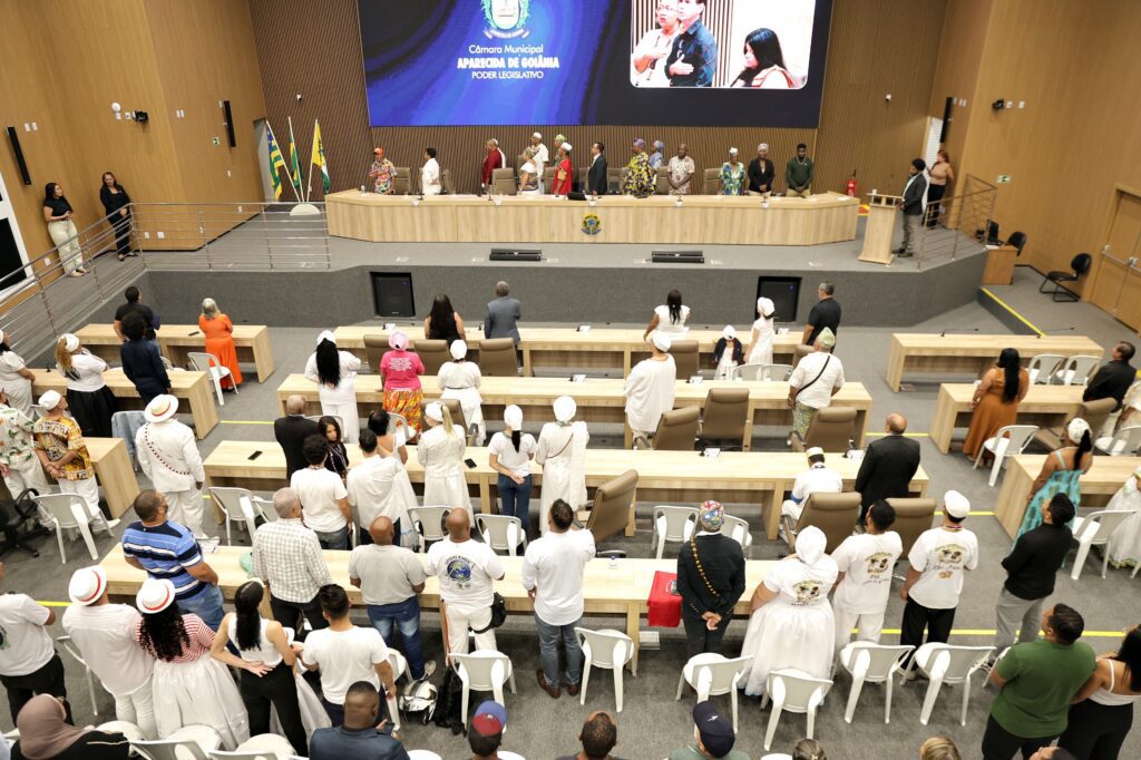 Preconceito, intolerância religiosa, mera coincidência — ou Tales é intragável?