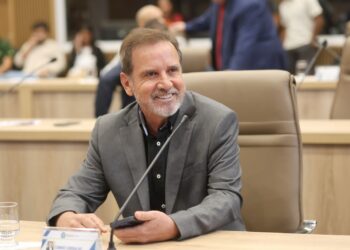 O caminho de Edinho para 2026: nova sigla, menos concorrência e apoio de Daniel