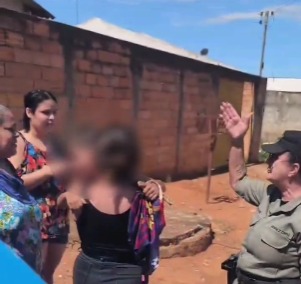 Criança autista desaparecida é encontrada pela PM a 6 km de casa, em Aparecida