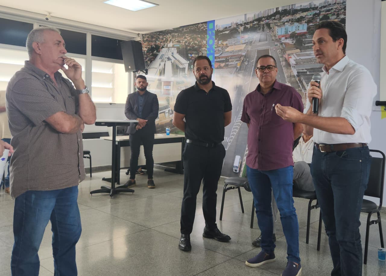 Líderes pressionam, prefeito responde: Leandro mostrou que não vai enrolar ninguém