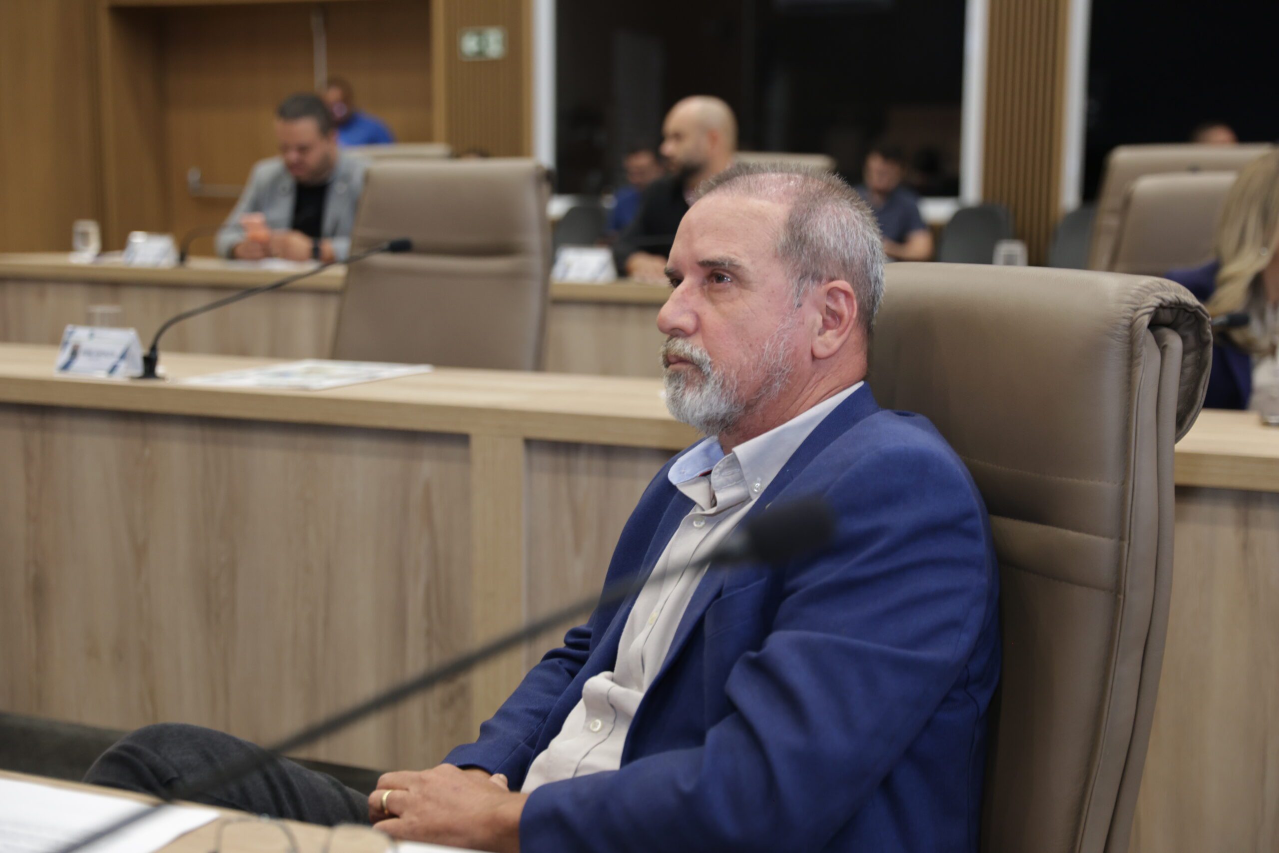 O caminho de Edinho para 2026: nova sigla, menos concorrência e apoio de Daniel