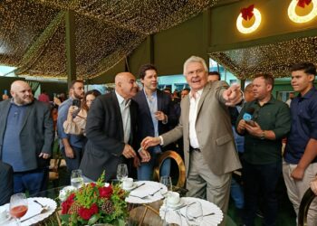 Como Nuvens no Céu: A mudança de Paulo Cezar Martins