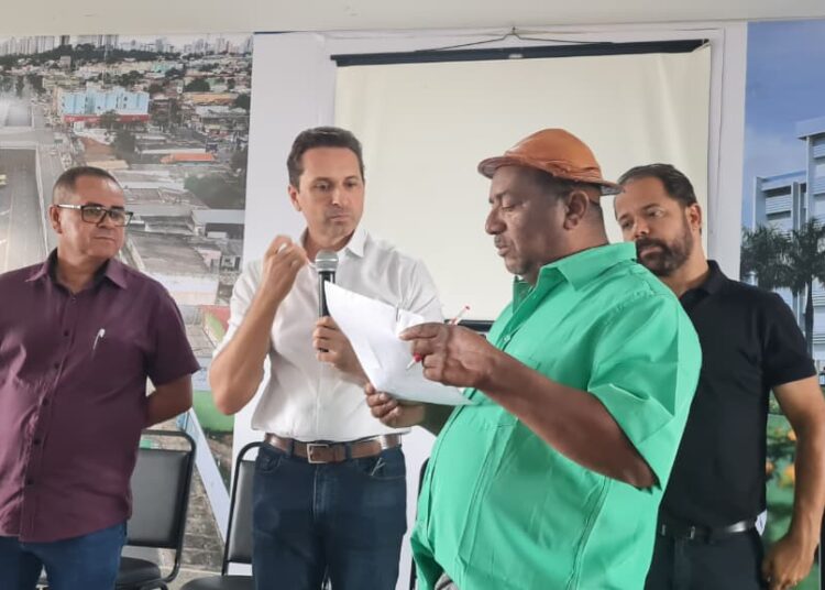 Líderes pressionam, prefeito responde: Leandro mostrou que não vai enrolar ninguém