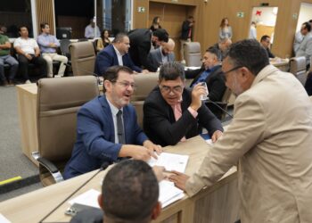 Vereadores aprovam ITU progressivo e endurecem regra para calçadas em Aparecida