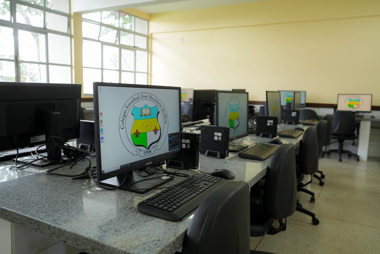 Cólegio Estadual José Bonifácio Aparecida de Goiânia 