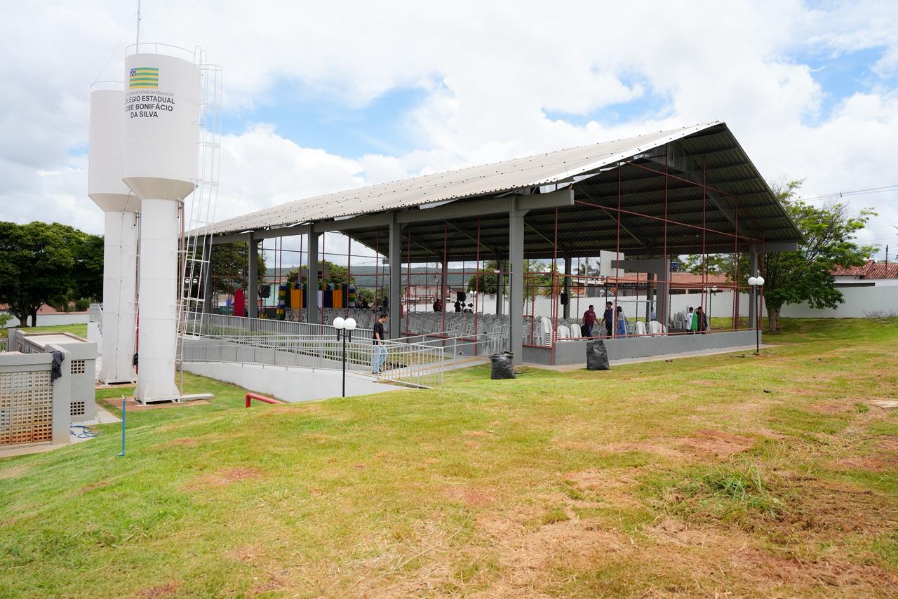 Colégio Estadual José Bonifácio Aparecida de Goiânia 