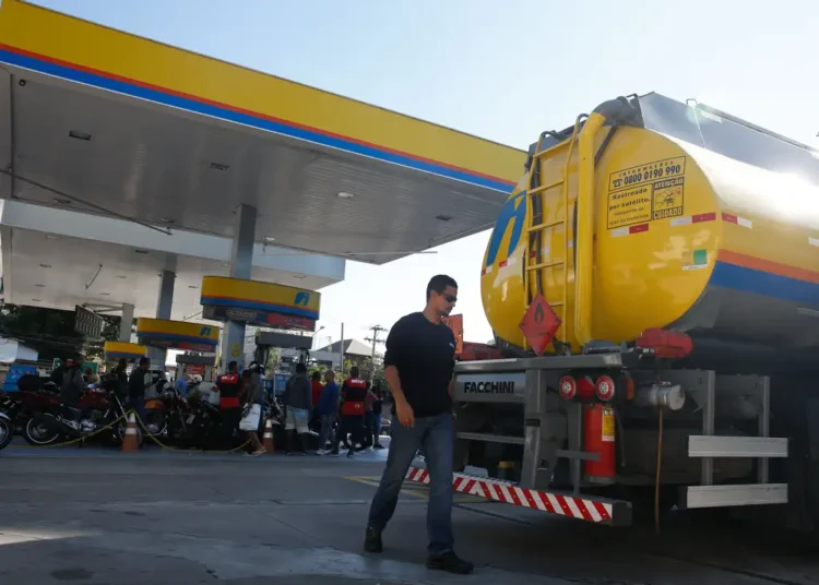 Leandro combustível aparecida de goiânia