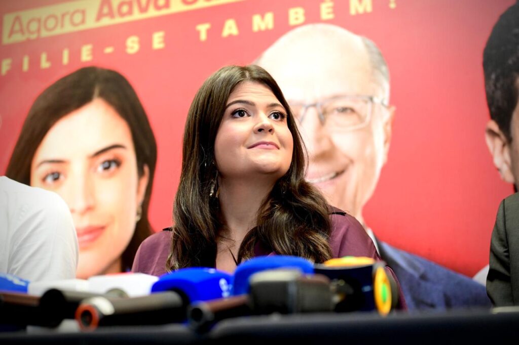 TRE-GO cassa mandato de Aava Santiago por infidelidade partidária