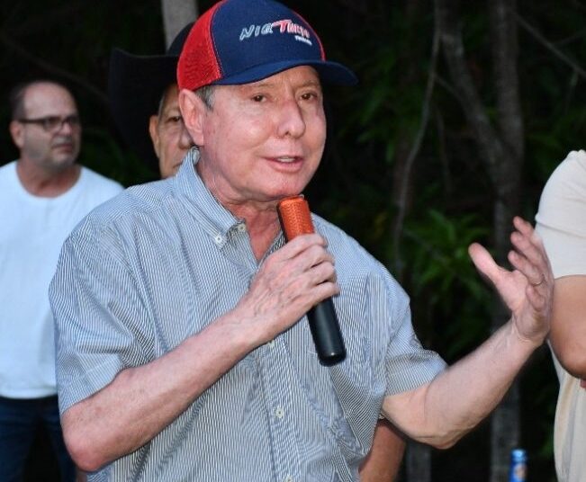 Entre Leandro Vilela e Vanderlan Cardoso, o movimento estratégico de José Nelto