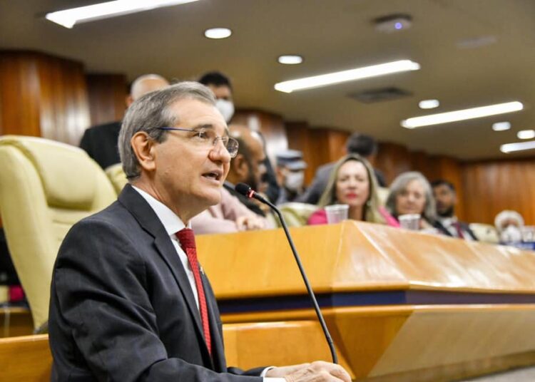 Ex-reitor da PUC Goiás |  Foto: Reprodução / Redes sociais