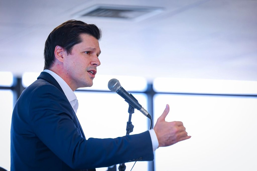 Agredir mulher pagar tornozeleira 