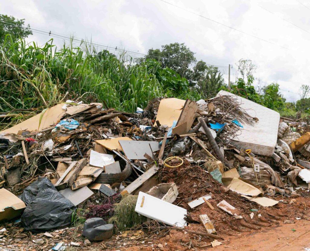 Multa para quem joga lixo na rua