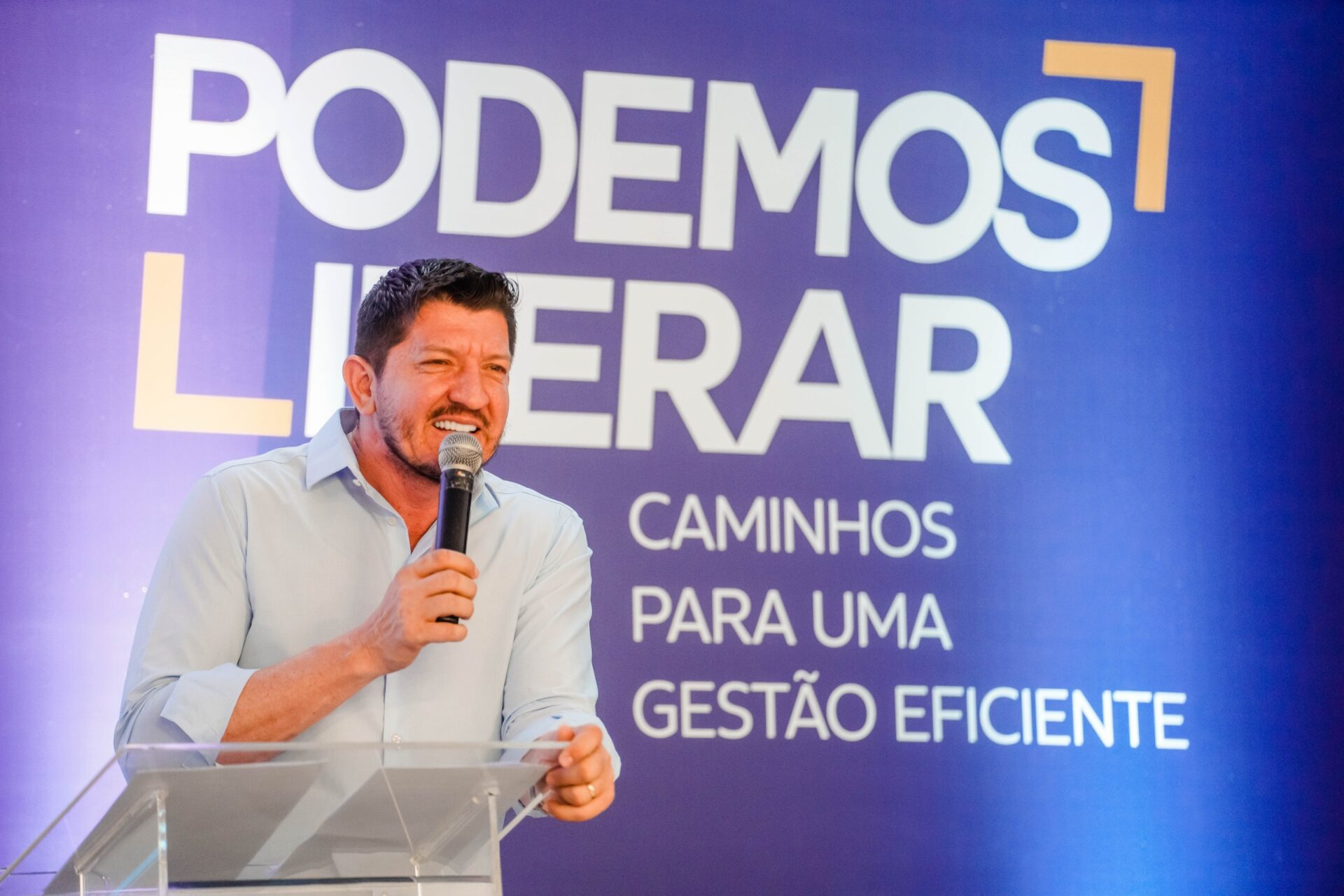 Glaustin da Fokus define Podemos como independente e alinhado à direita