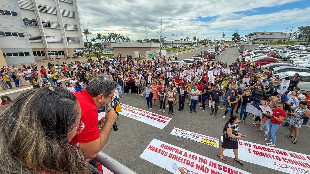 Assembleia pode definir greve na Educação de Aparecida; prefeitura cita negociação