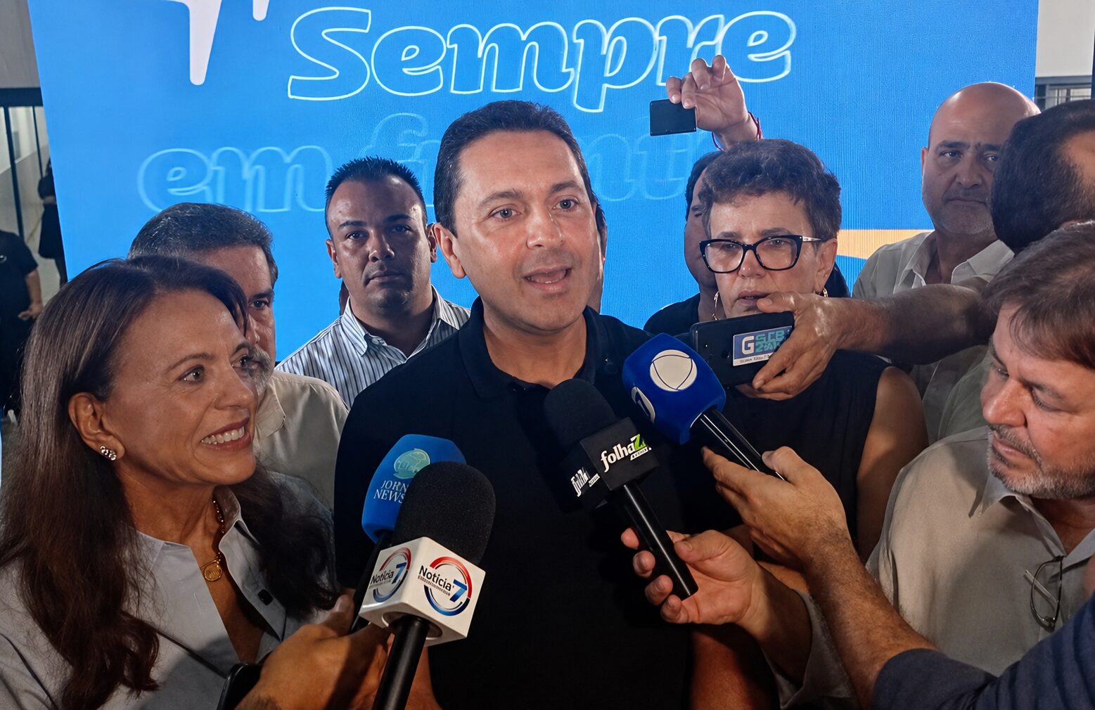 Leandro entrega reforma de escola e destaca obras em outras 10 unidades de Aparecida