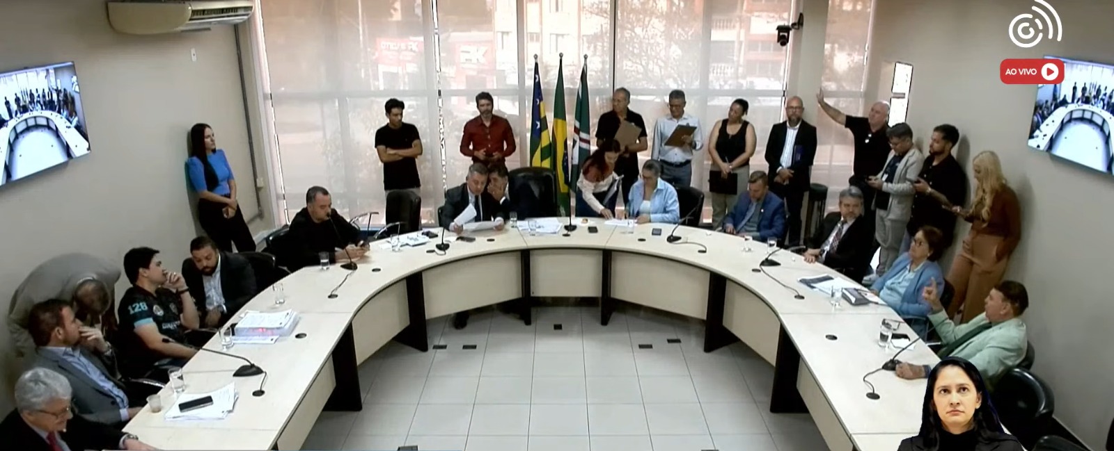 Projeto libera licença para vereadores assumirem mandato na Alego e no Congresso